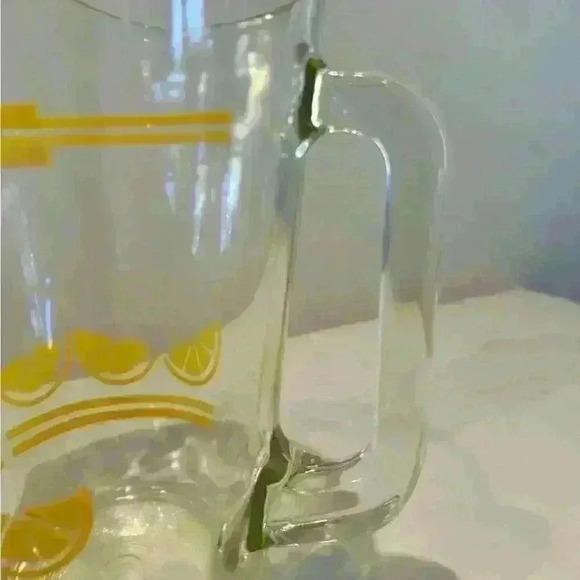 Vintage Crisa Libbey Lemon Pattern Glass Pitcher - Picture 2 of 4